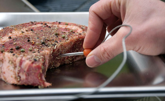 Как определить готовность мяса с помощью термометра