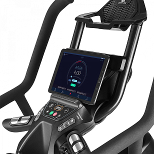 Кросстренер MaxTrainer M8 для хобби и пикника