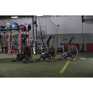 Велотренажер Airbike Octane AirdyneX для отдыха за городом Велотренажер Airbike Octane AirdyneX для хобби и пикника