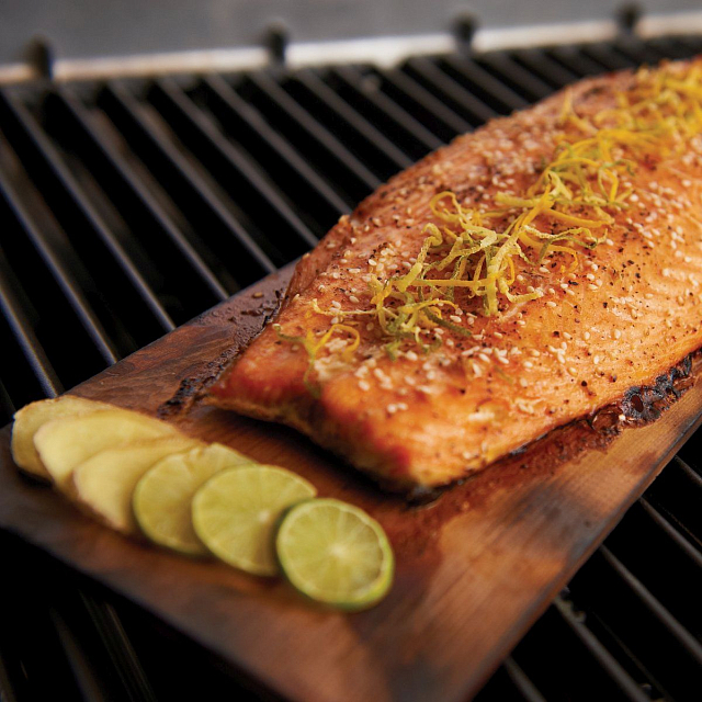 Дощечки Broil King для копчения кедровые
