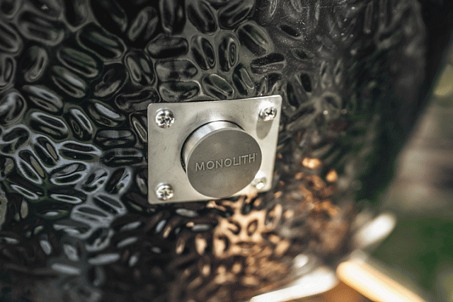 Керамический гриль Monolith Junior Red 2.0 на ножках