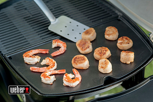Чугунный противень для грилей Weber Q 2000-й серии для сада