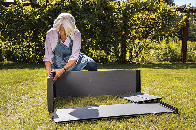 Кашпо-грядка Keter Maple House Цвет: серый 