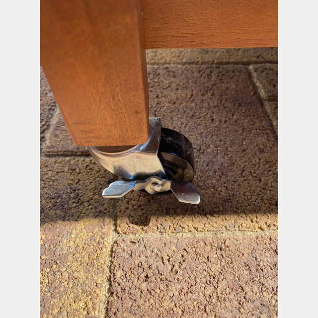 Столик для барбекю из акации Lite Kitchen natur 