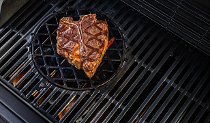 Обновленная чугунная решетка GBS с вставкой Sear Grate