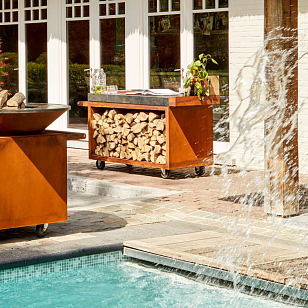 Разделочный столик с поленницей OFYR 135 с керамикой для сада
