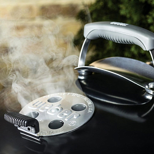 Угольный гриль Weber Master-Touch GBS E-5750, 57 см, черный