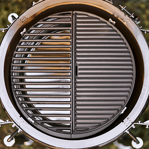 Чугунная решетка Monolith Classic в форме полумесяца