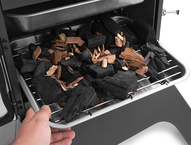 Смокер угольный вертикальный Broil King Smoke