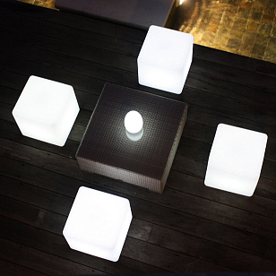 Светодиодный светильник для сада Illuminated CUBE 40, уличное оборудование