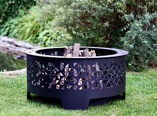 Уличный очаг Grey Stone Flamm Trigon для сада и загородного дома Уличный очаг Grey Stone Flamm Trigon, уличное оборудование