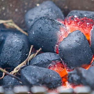 Угольные брикеты 800 DEGREES EXTRA LONG HEAT, 5 КГ для приготовления пищи Угольные брикеты 800 DEGREES EXTRA LONG HEAT, 5 КГ для сада