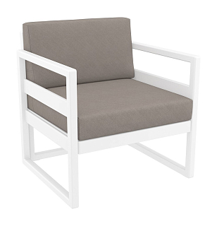 Кресло Siesta Contract Mykonos Цвет: белый, светло-коричневый для дачи Кресло Siesta Contract Mykonos Цвет: белый, светло-коричневый, садовая мебель