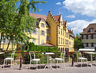 Стол Siesta Contract Sky 60 Цвет: белый, садовая мебель