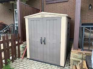 Пластиковый сарай Keter Factor 6x6 для сада и загородного дома Пластиковый сарай Keter Factor 6x6, уличное оборудование