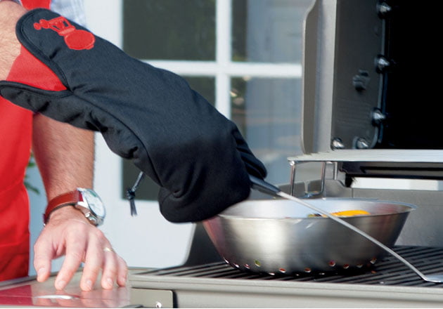 Рукавица Weber для работы на гриле