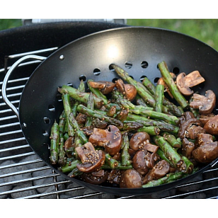 Вок круглый перфорированный Big Green Egg для сада