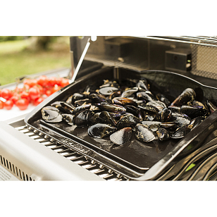 Чугунный гриль-противень Планча с бортиками Napoleon для сада