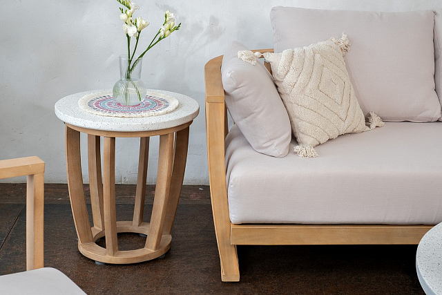 Боковой стол из акации Joygarden Woodland 