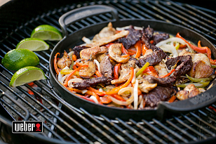 Чугунная сковорода Weber GBS для сада