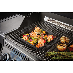 Чугунная гриль-сковорода Napoleon 25х25 см для сада