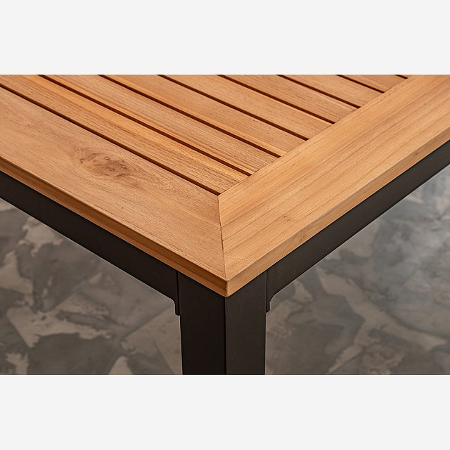 Обеденный стол Lite Oscar со столешницей из тика 