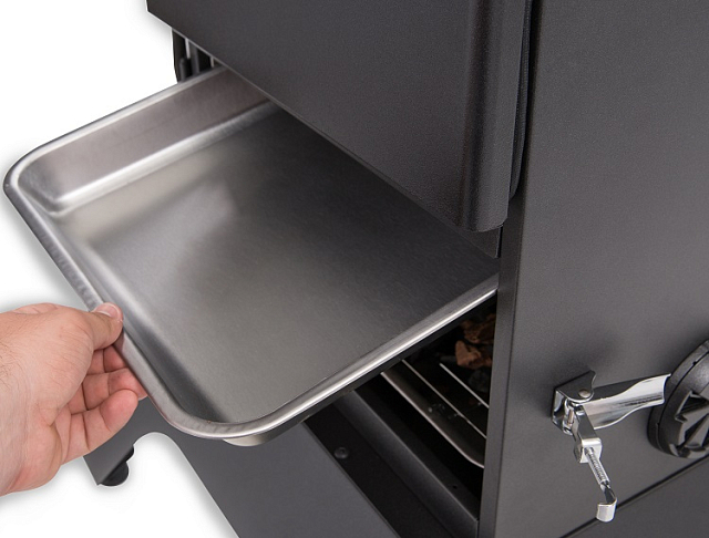 Смокер угольный вертикальный Broil King Smoke