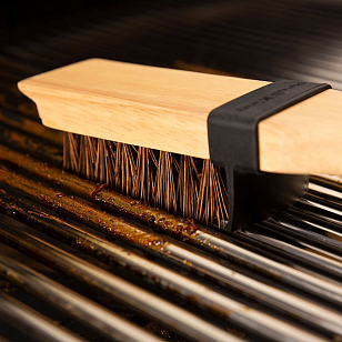 Щетка Broil King деревянная с брызговиком пальмовая для приготовления пищи Щетка Broil King деревянная с брызговиком пальмовая для сада