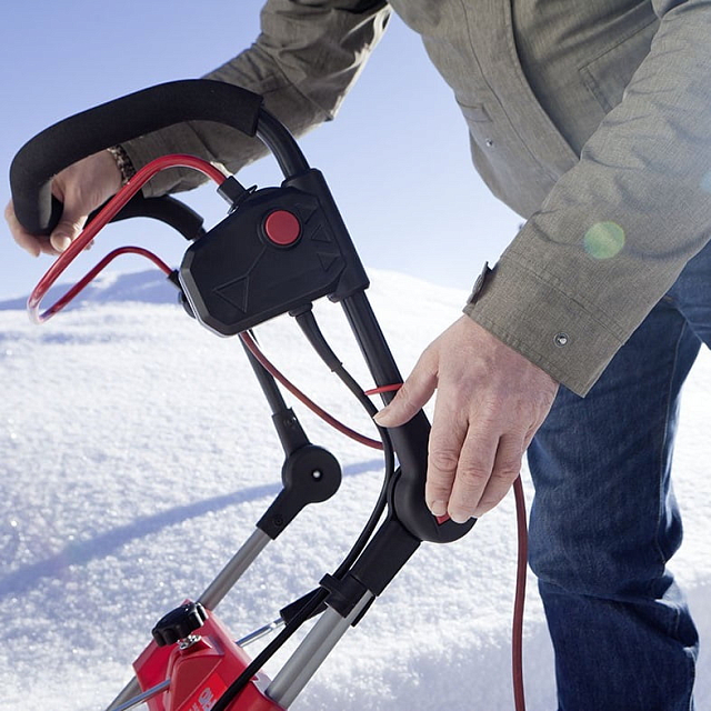 Снегоуборщик электрический AL-KO SnowLine 46 E 