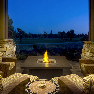 Стол с камином в центре Victorian (106x106) газовый, уличное оборудование