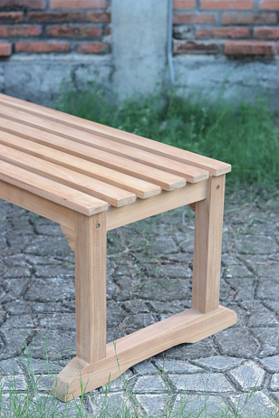 Скамейка из тика без спинки Lite Savona для дачи Скамейка из тика без спинки Lite Savona, садовая мебель