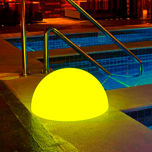 Светящаяся полусфера LightHouse Halfmoon 80 см RGB Accum для сада и загородного дома Светящаяся полусфера LightHouse Halfmoon 80 см RGB Accum, уличное оборудование