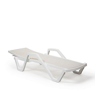 Шезлонг Joygarden Mare бежевый для дачи Шезлонг Joygarden Mare бежевый, садовая мебель