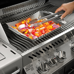 Противень перфорированный для жарки овощей Napoleon PRO для приготовления пищи Противень перфорированный для жарки овощей Napoleon PRO для сада