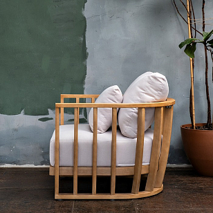 Кресло из акации Joygarden Woodland, садовая мебель