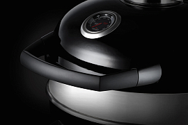 Большая термостойкая ручка на крышке гриля