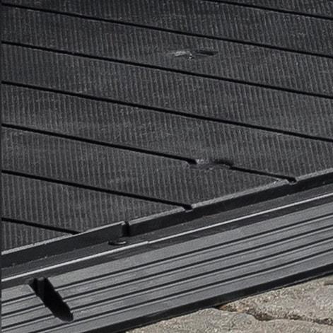 Шкаф уличный Keter Cortina Mega 