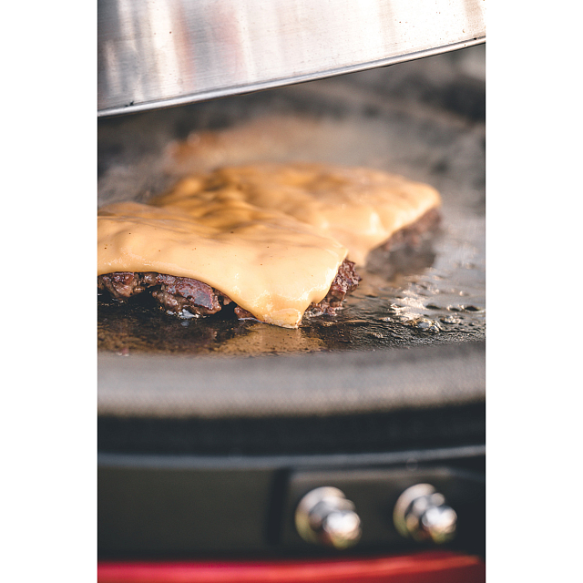 Сковорода полукруглая чугунная Kamado Joe (Classic Joe)