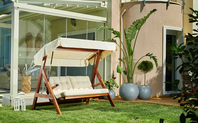 Качели двухместные Lite Paris с бежевыми подушками 