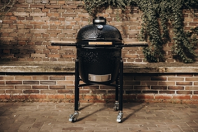 Керамический гриль Monolith Basic Black