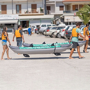 Каяк надувной двухместный с веслами Aqua Marina Laxo-320 10'6" S22 для серфинга Каяк надувной двухместный с веслами Aqua Marina Laxo-320 10'6" S22