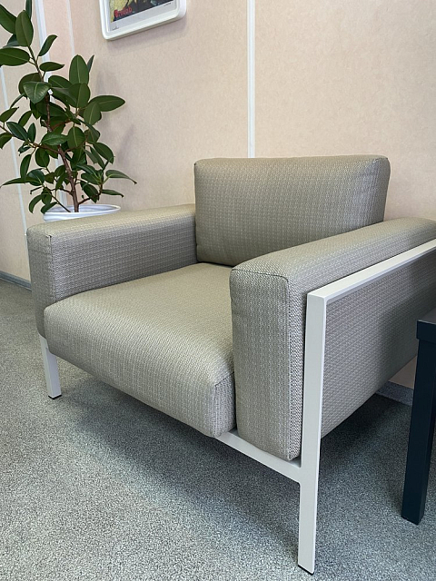 Кресло Brafritid Stockholm бежевый/коричневый 