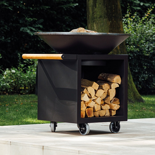 Дровяной гриль-очаг OFYR 100-PRO черный на колесах