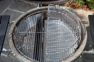 Подставка второго уровня для решетки Slow 'N Sear EasySpin для угольных грилей 57 см для приготовления пищи Подставка второго уровня для решетки Slow 'N Sear EasySpin для угольных грилей 57 см для сада