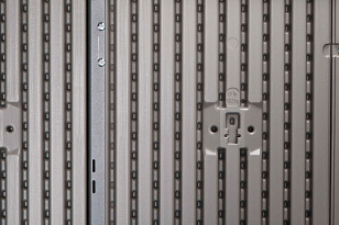 Пластиковый сарай Lifetime WoodLook 7 х 9.5 для сада и загородного дома Пластиковый сарай Lifetime WoodLook 7 х 9.5, уличное оборудование