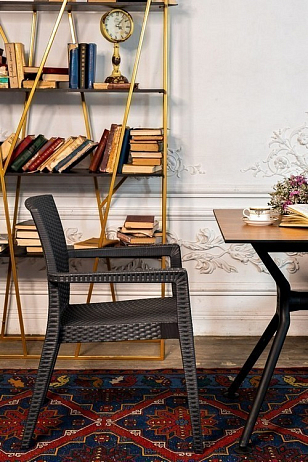 Пластиковый стул Montana темно-серый для дачи Пластиковый стул Montana темно-серый, садовая мебель