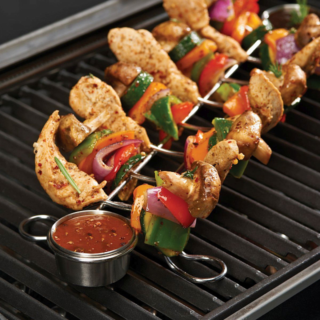 Подставка для шашлыка с соусницами Broil King