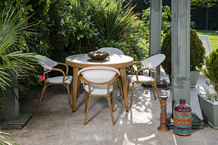 Стол Osaka с пластиковым верхом Ø110 Цвет Кофе, садовая мебель