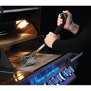 Щетка трехрядная для чистки решеток Napoleon с ворсом из нерж. стали для приготовления пищи Щетка трехрядная для чистки решеток Napoleon с ворсом из нерж. стали для сада