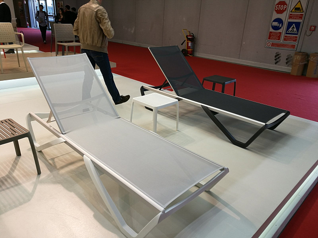 Шезлонг-лежак Papataya Wave Цвет: тортора 